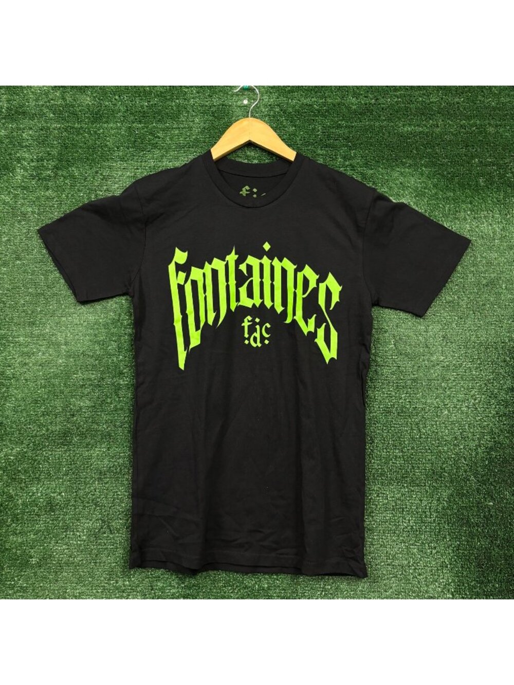 Fontaines D.C. Romance Tour From Ireland To The World Rock Band T-Shirt Small